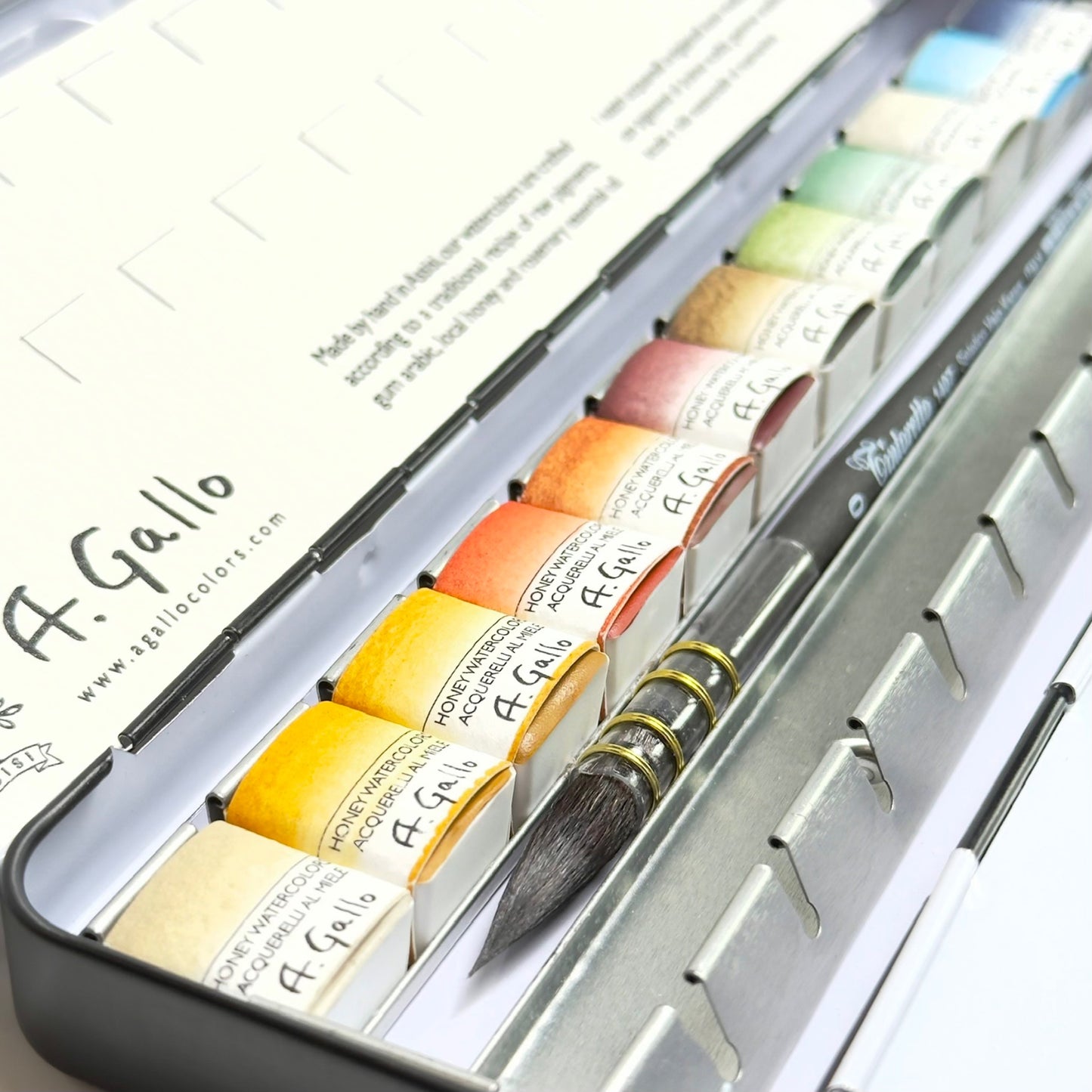Naturale 1 in 24 color watercolor tin