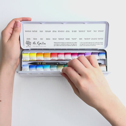 Signature 24 Full pan palette