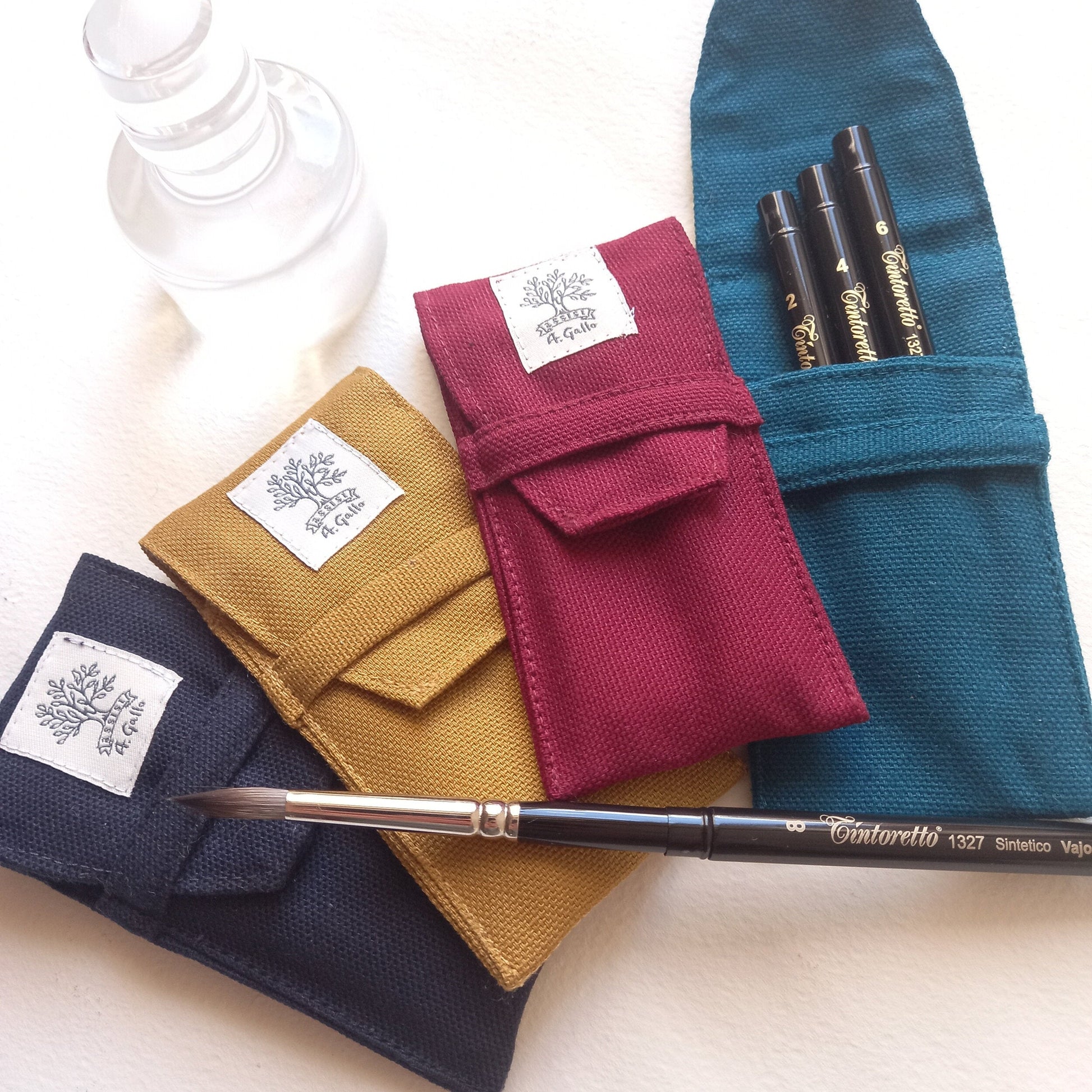 Pocket brush sets and cases